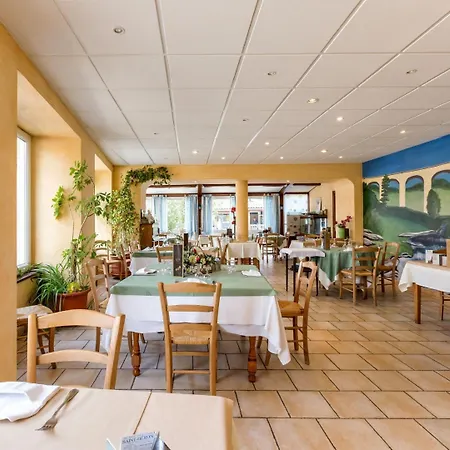 Logis Le Clair Logis 3*