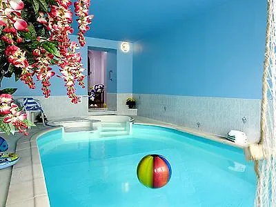 Logis Le Clair Logis Hotel 3*