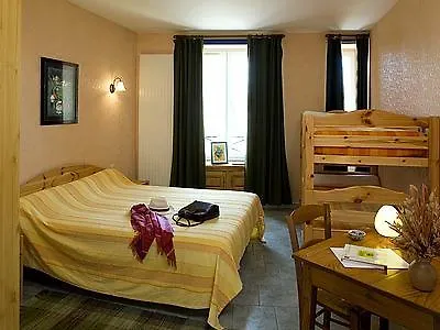 Hotel Logis Le Clair Logis 3*