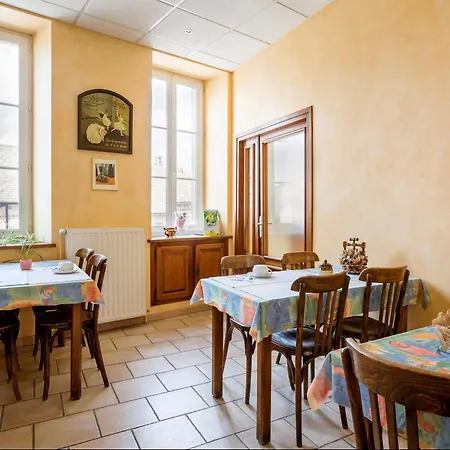 Logis Le Clair Logis Hotel 3*